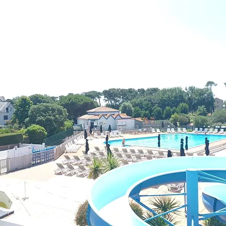 Soleillade 2 Adultes, 1 Enfant, N'est Pas Adapte Pour Les Moins De 3 Ans Et De 12 Ans * Talmont-Saint-Hilaire