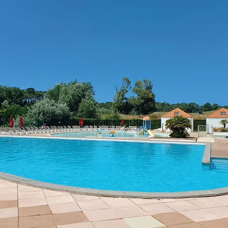 아파트 Soleillade Studio Cabine 2 Adultes, 1 Enfant, N'Est Pas Adapte Pour Les Moins De 3 Ans Et Plus De 12 Ans Talmont-Saint-Hilaire